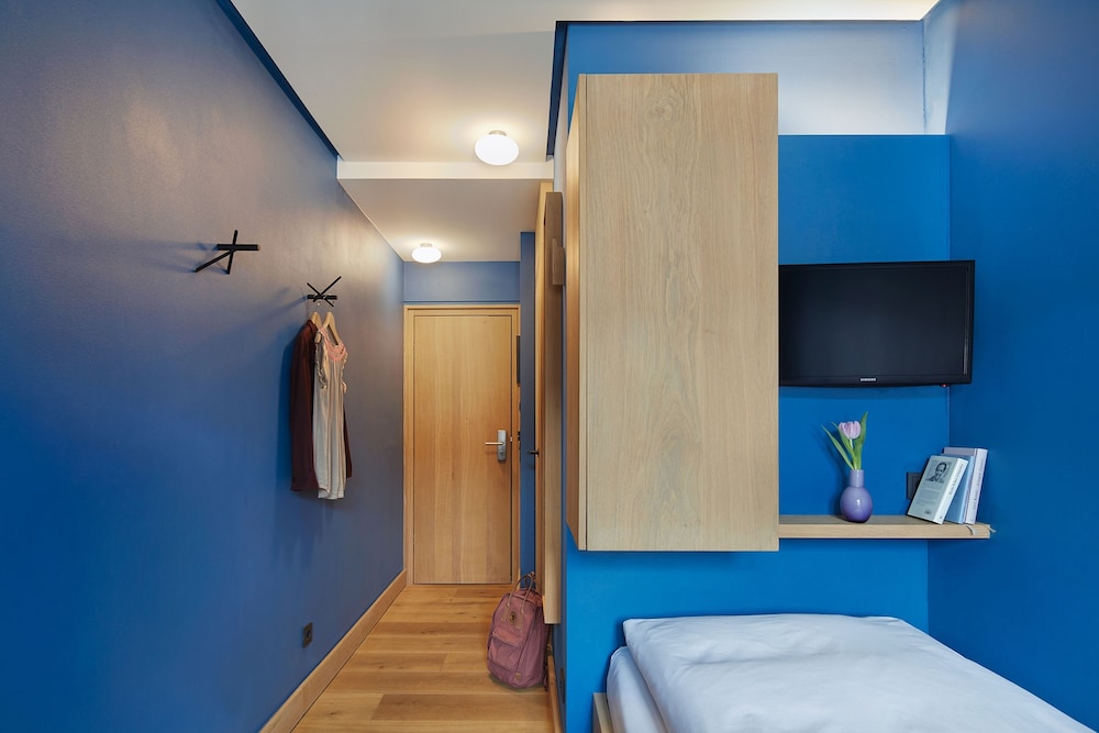 Classic Single Room