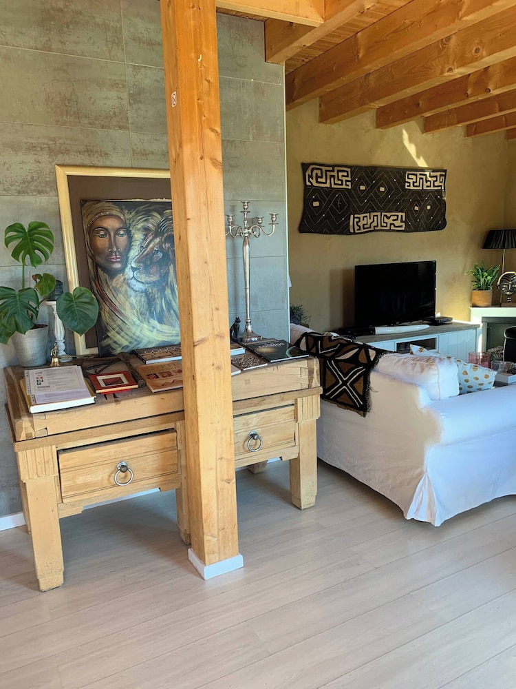 Schönes Charmantes Holzhaus, Foto 14