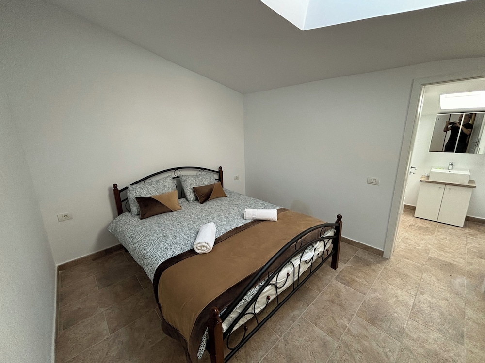 City Apartment photo 2