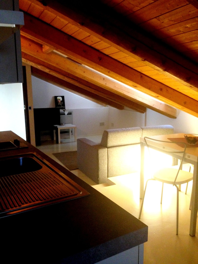 Executive Apartment, 2 Bedrooms, Kitchenette photo 3