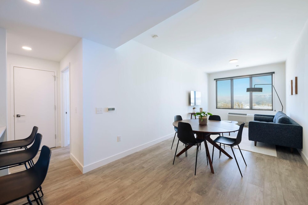 Condo, 1 Bedroom