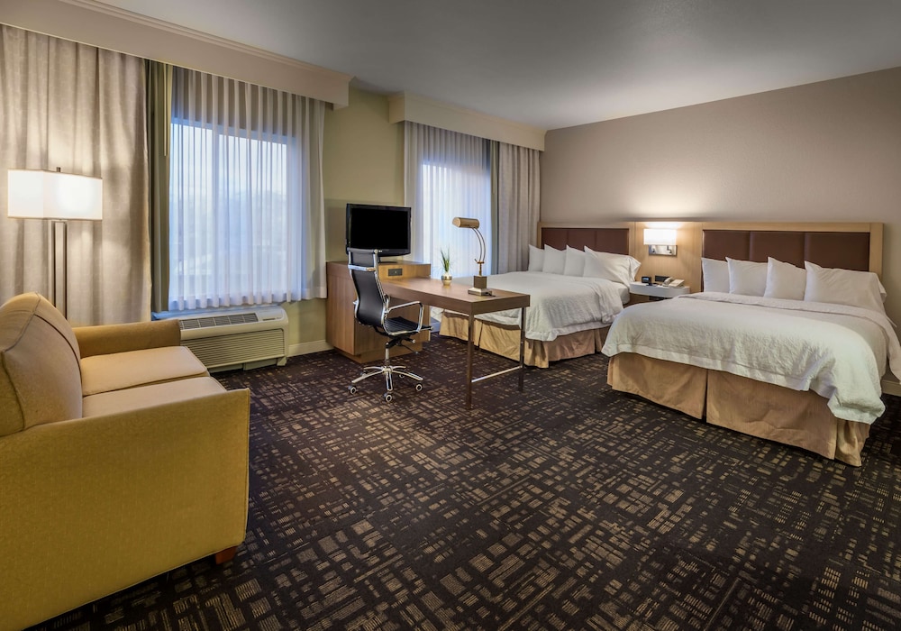 Suite, 2 Queen Beds, Accessible, Non Smoking photo 1