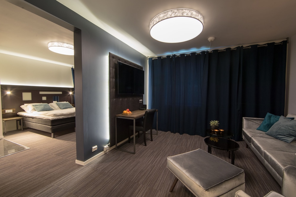 Deluxe Suite, Accessible, Non Smoking
