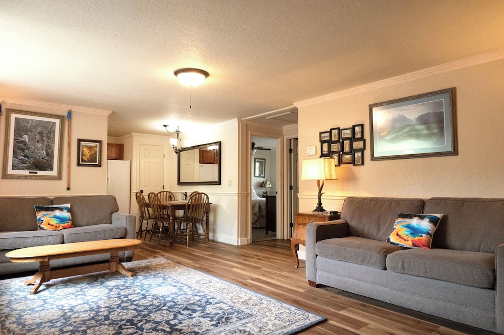 Suite photo 1