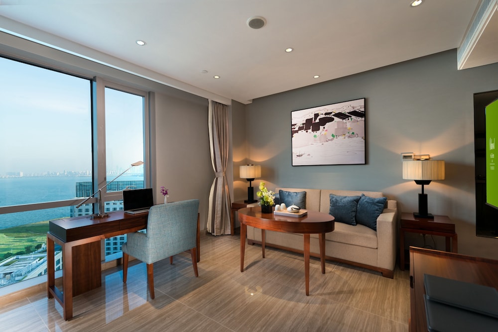 Primier King Room photo 1