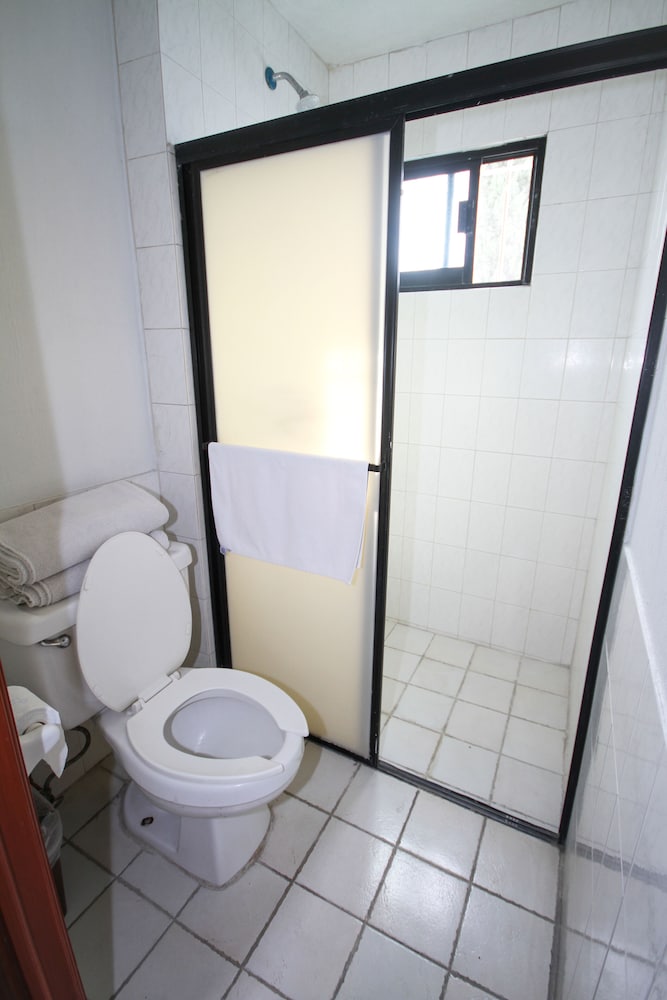 Standard Room — the supplier's photographs — photo 4