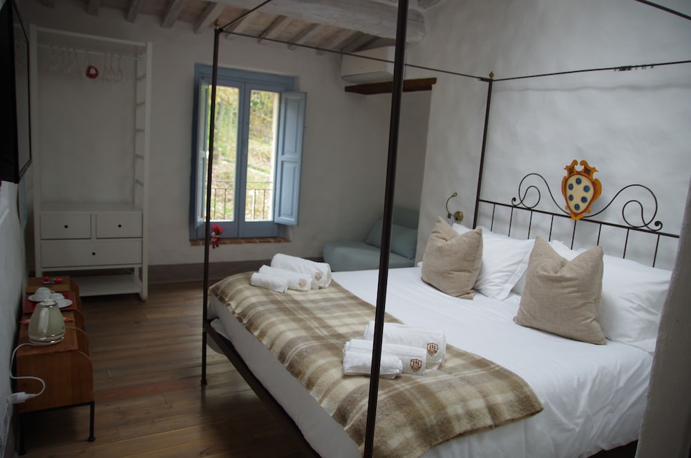 Deluxe Triple Room (Oliva)