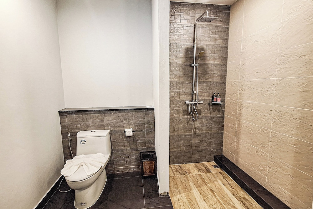 Elite Triple Room - Photo 5