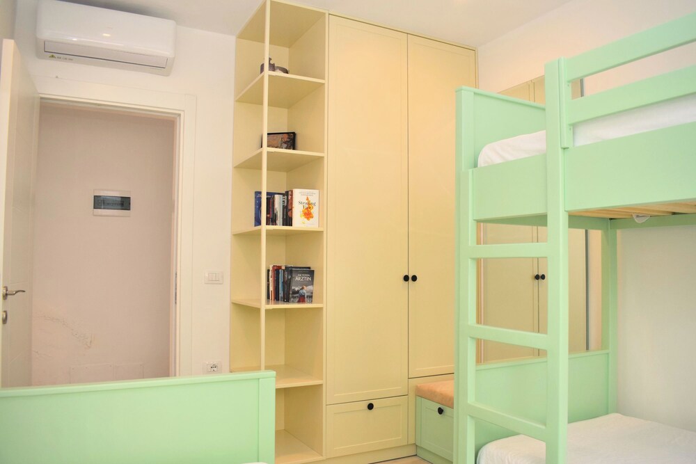 Family Apartment, Multiple Bedrooms (San Pietro Serenity Home) photo 3