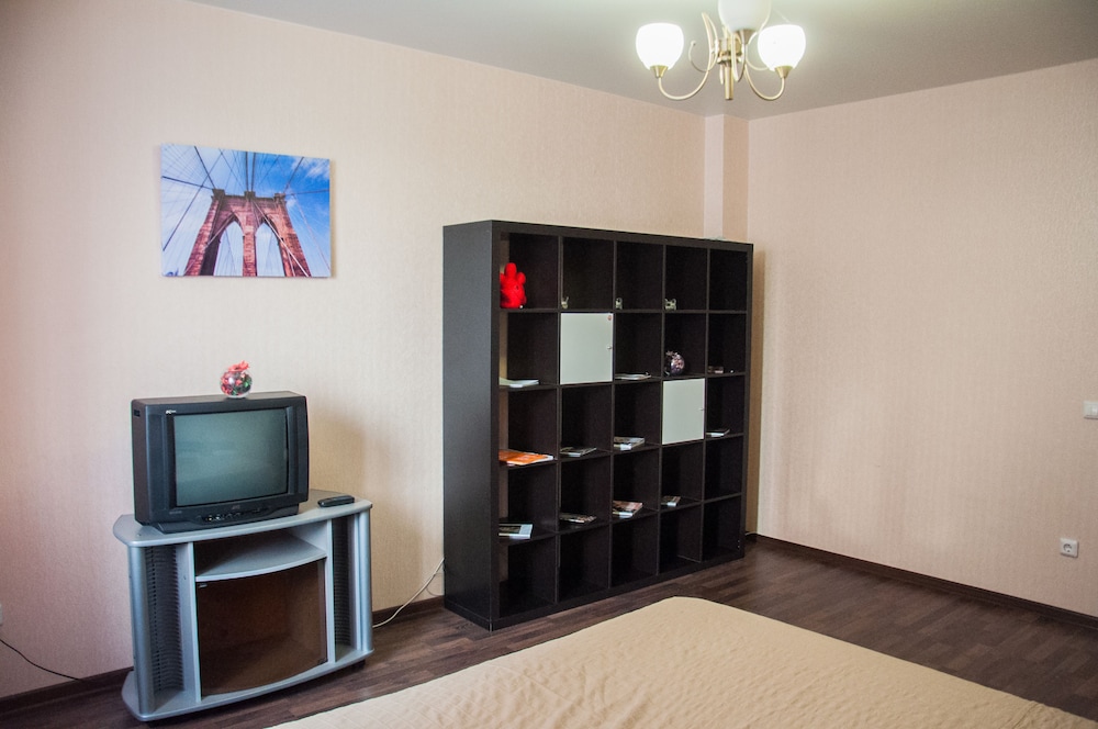 Apartment, 1 Bedroom (Ovrazhnaya st. 13) photo 1