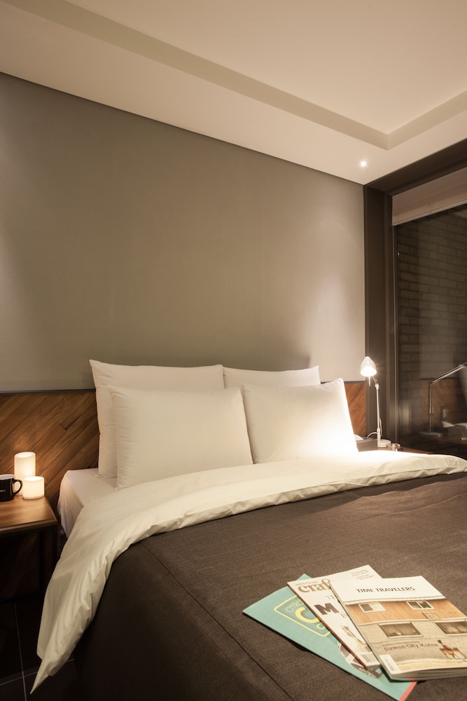 Premium Double Room photo 3