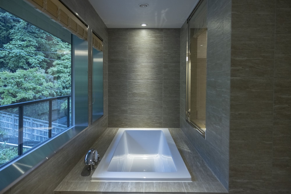 Executive Suite Twin, Non Smoking - Photo 21