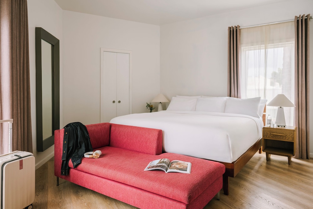 Available room