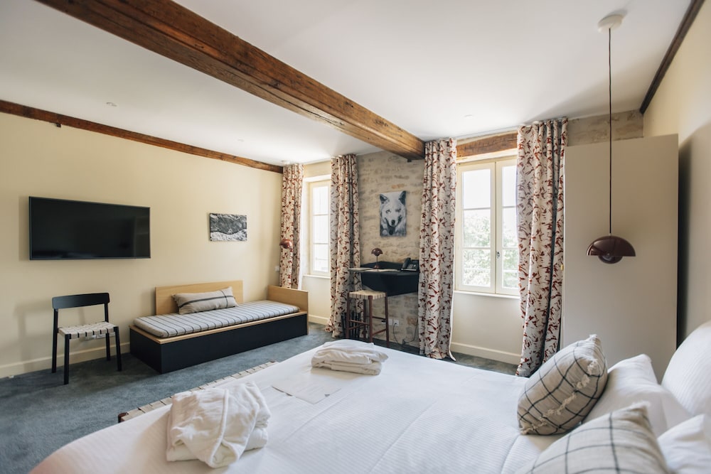Comfort Room - Photo 1