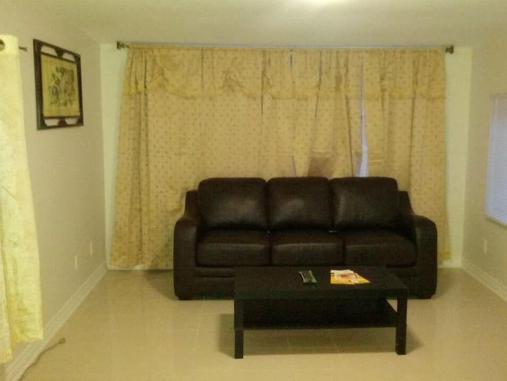 3 Bedroom Cottage, Kitchen photo 3
