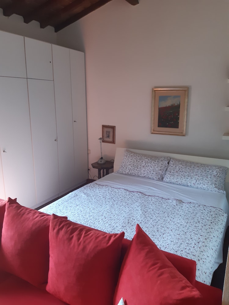 Apartment photo 1