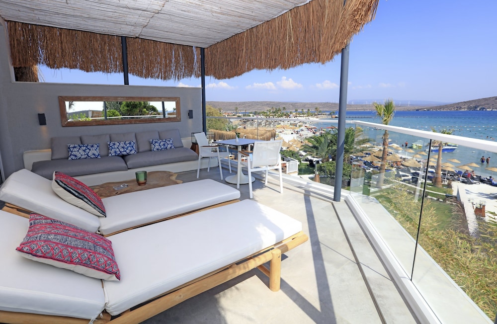Premium Double Room, Terrace, Sea View - Photo 2