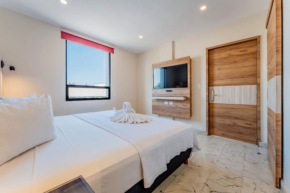 Deluxe Room - Photo 4