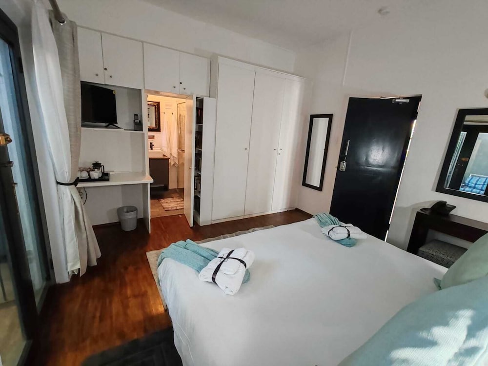 Standard Double Room photo 2
