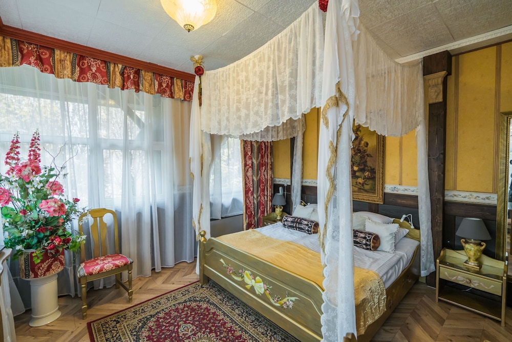 Design Room - Photo 1