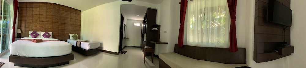 Superior Triple Room photo 1