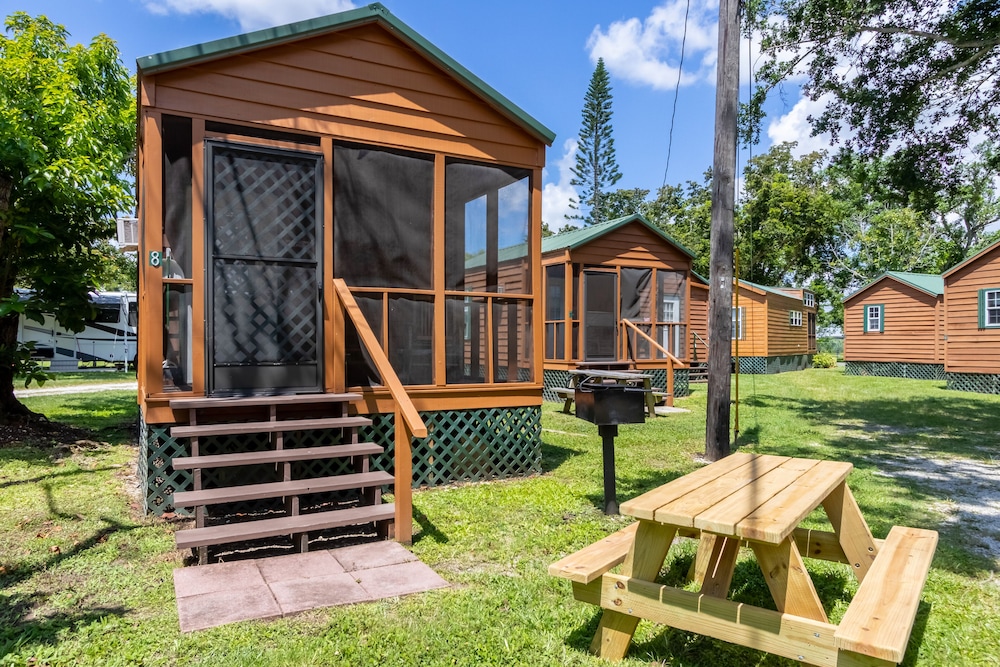 Cabin, 1 Bedroom (Lodge Sleeps 4, No Pets) photo 3