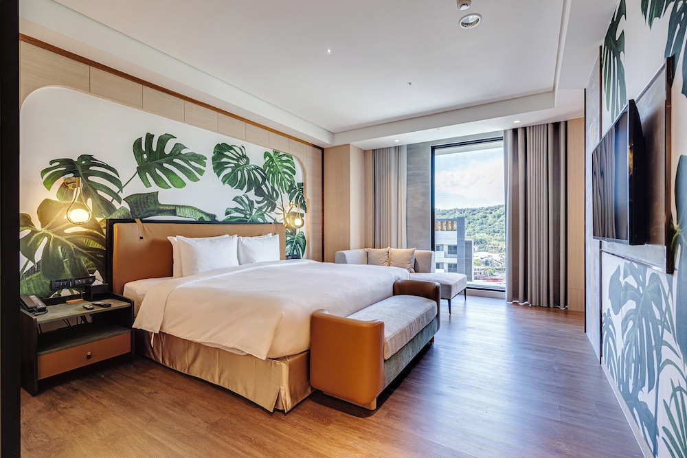 Executive Penthouse