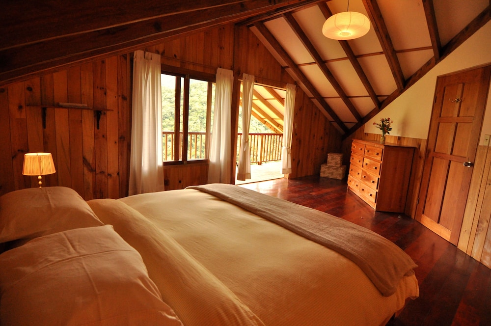 Exclusive Suite, 1 King Bed, Mountain View photo 1
