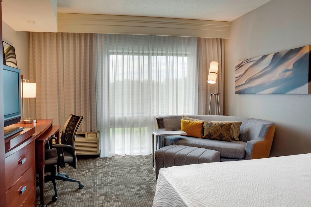 Junior Suite, 1 Bedroom - Photo 3