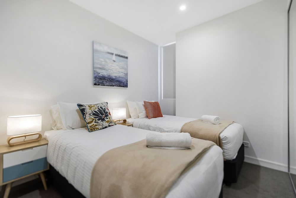 Superior Apartment, 2 Bedrooms, Ocean View, Beachside photo 1