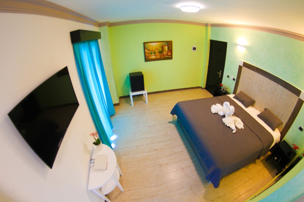 Comfort Room, Terrace photo 3
