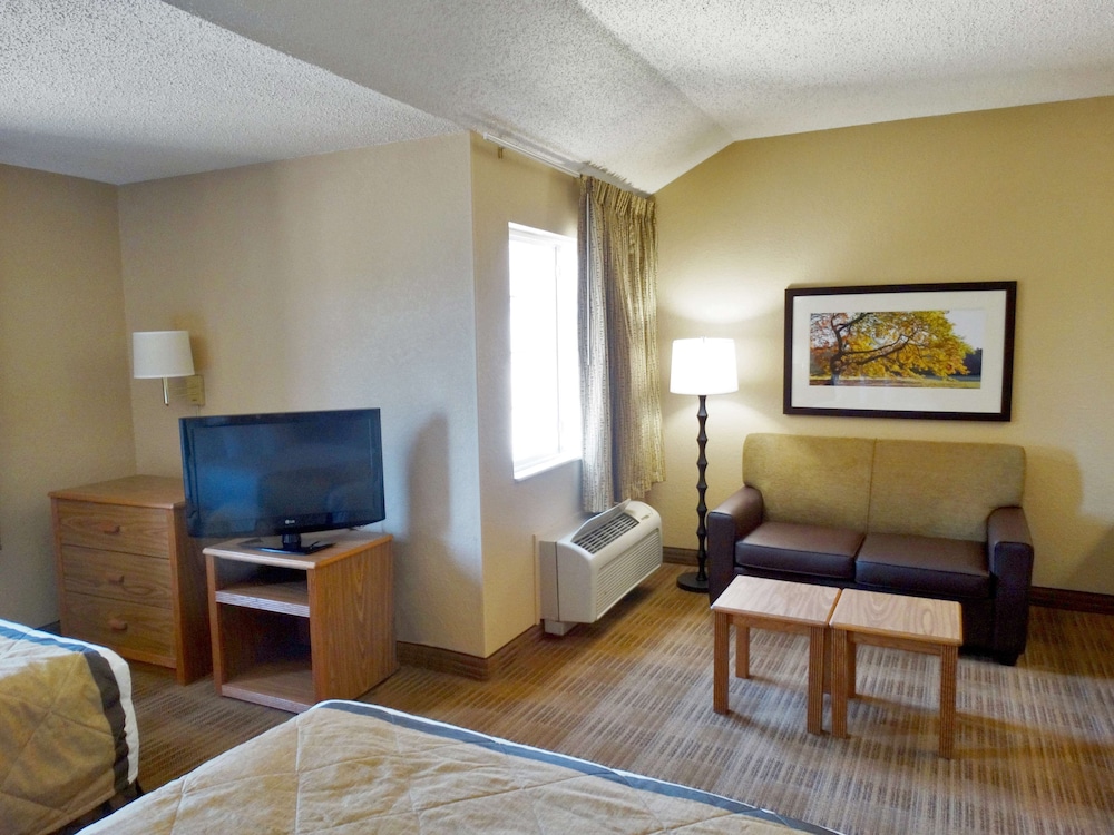 Deluxe Studio, Multiple Beds, Non Smoking - Photo 3