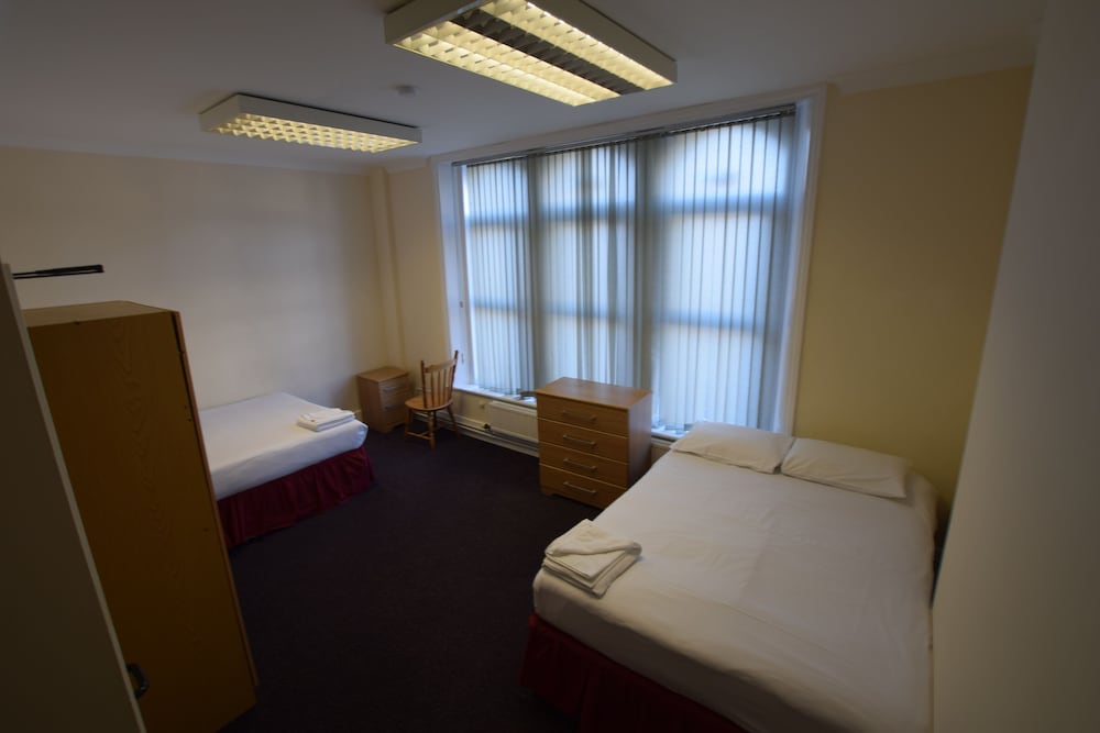 Quadruple Room - Photo 3