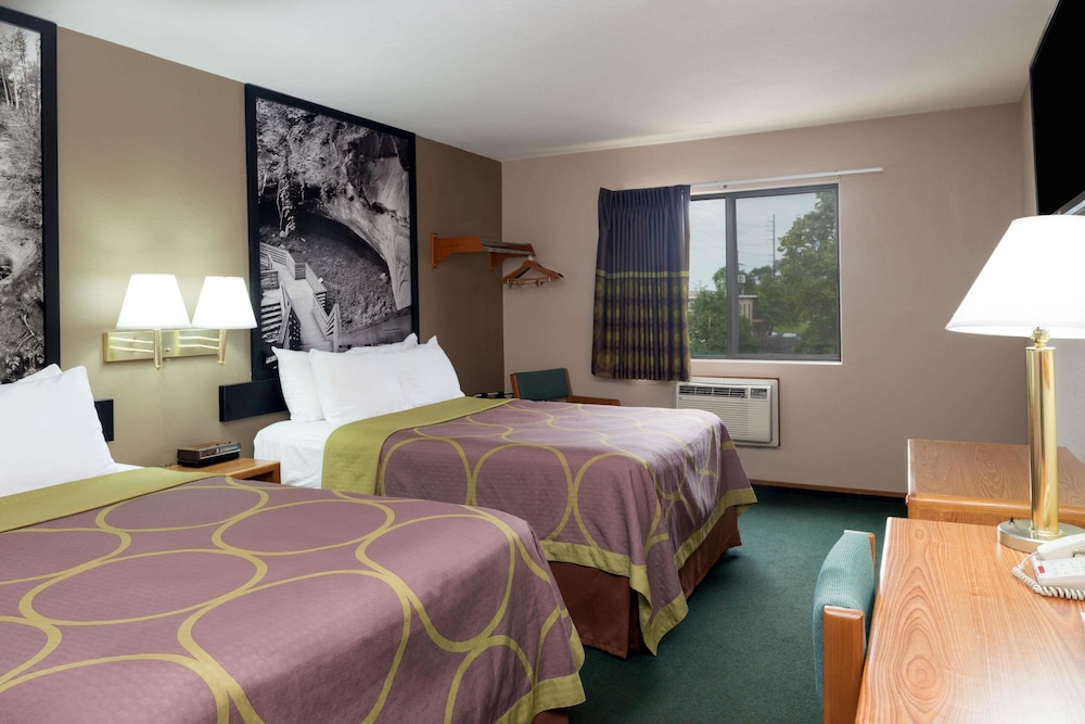 Double Room, 2 Double Beds - Photo 1