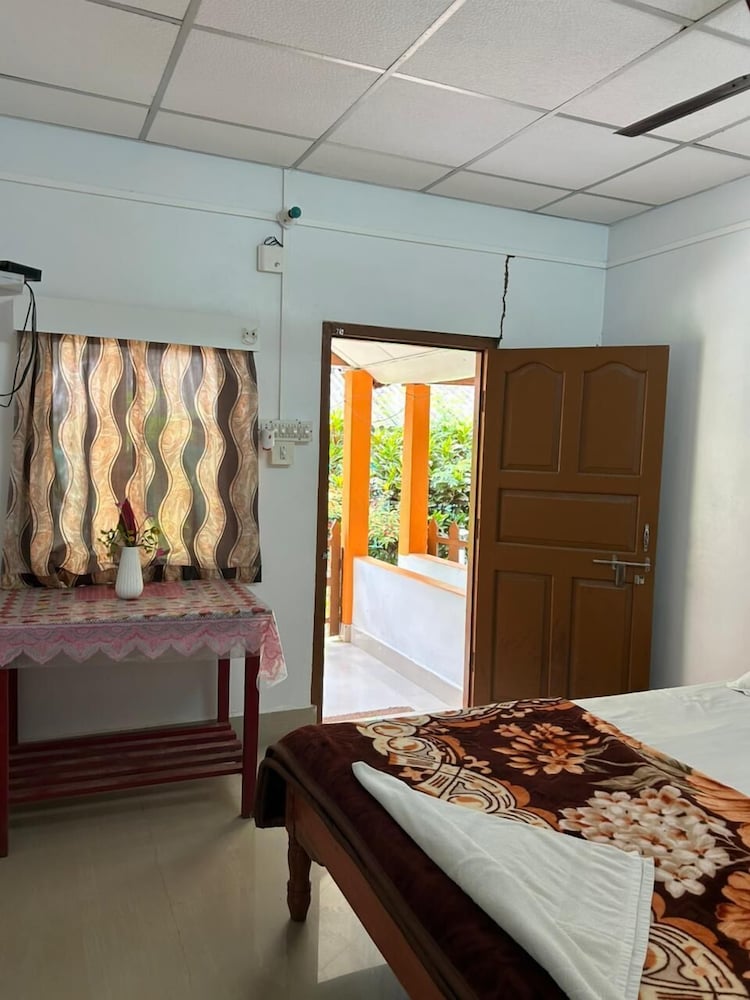 Budget Room - Photo 7