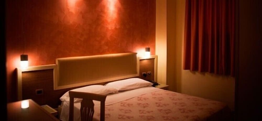 Triple Room - Photo 1