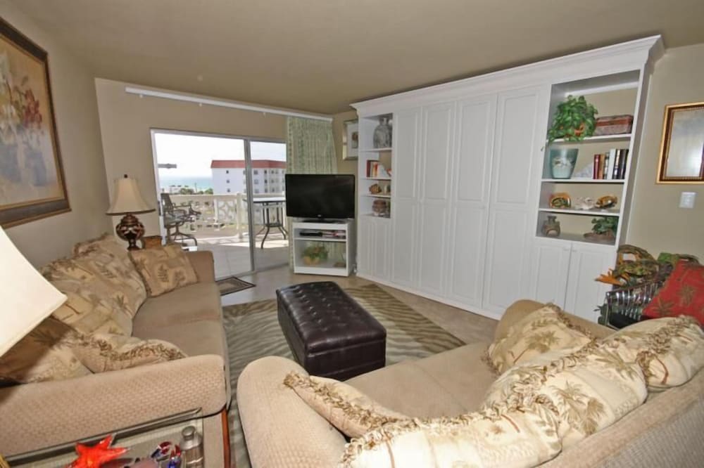 Condo, 1 Bedroom