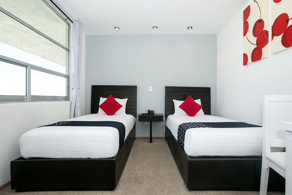 Standard Room, 2 Twin Beds - Photo 4