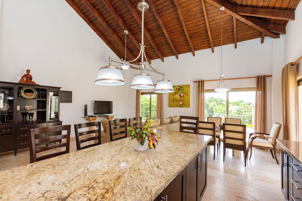 Premium Penthouse, 3 Bedrooms, Terrace
