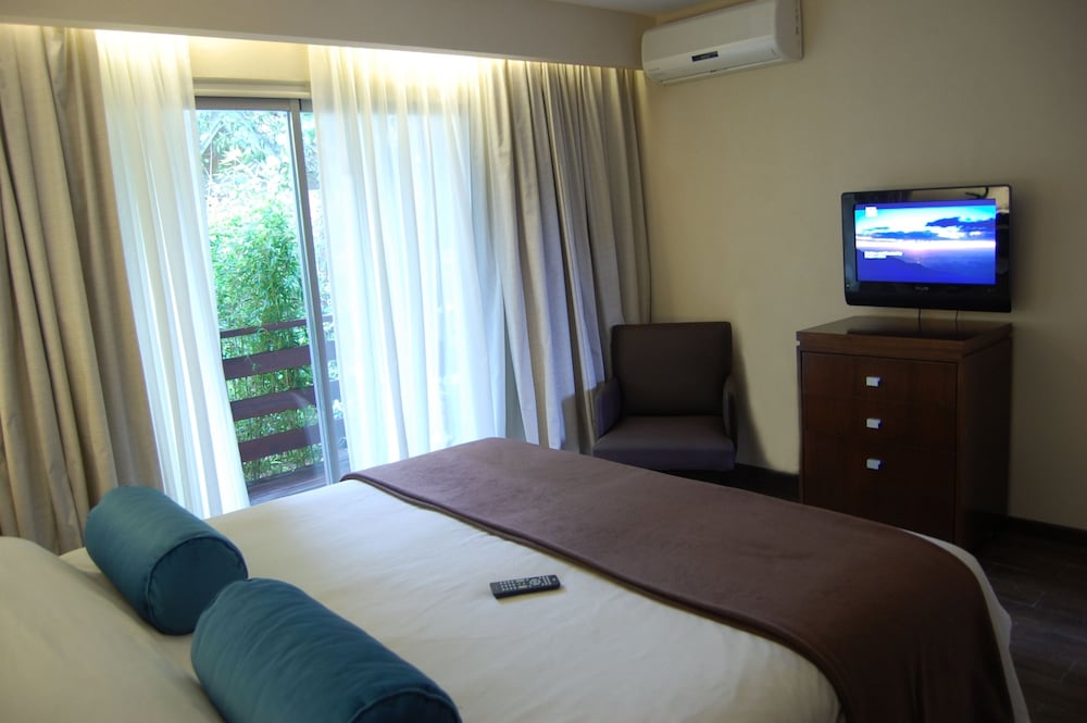 Comfort Cabin, 1 Bedroom, Hot Tub photo 1