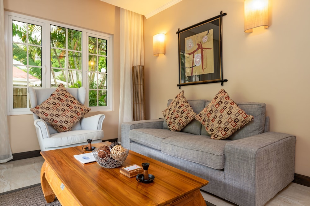 Luxury Cottage, 1 King Bed photo 3