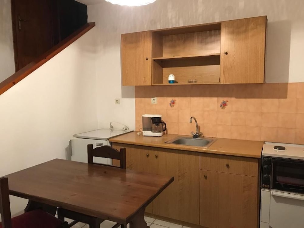 Basic Double Room, Patio, Courtyard View