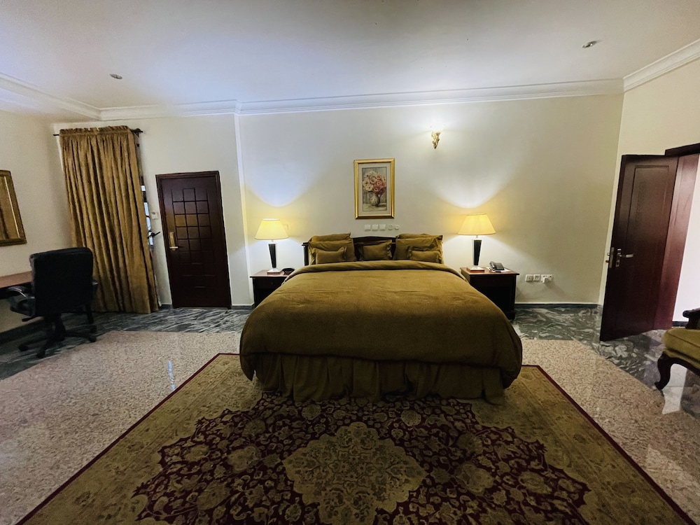 Deluxe Single Room