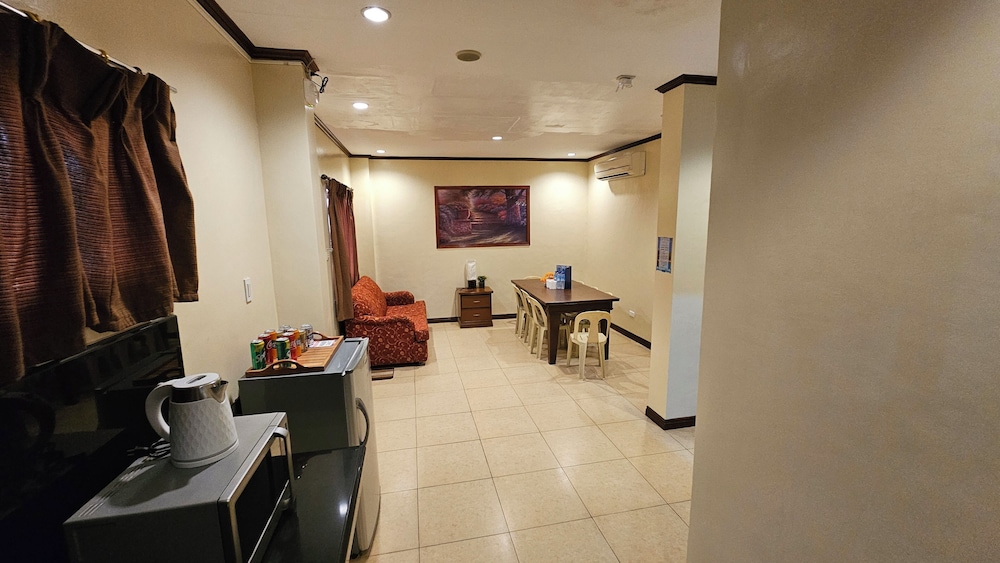 Waterfront Family Suite - Photo 10