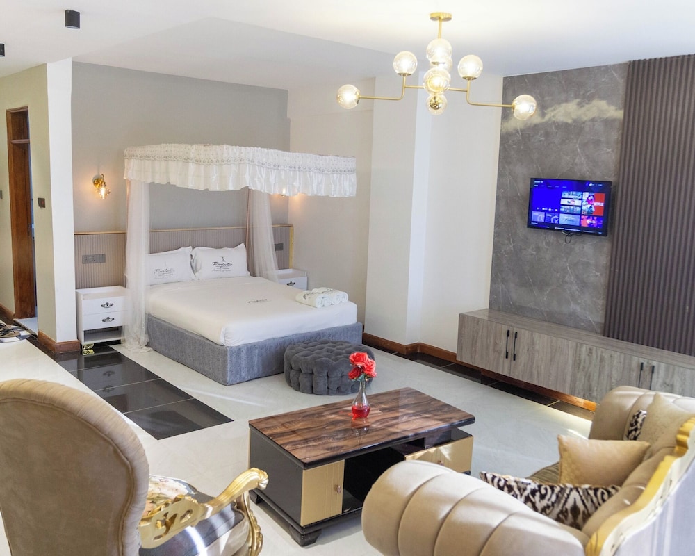 Deluxe Double Room, Garden View