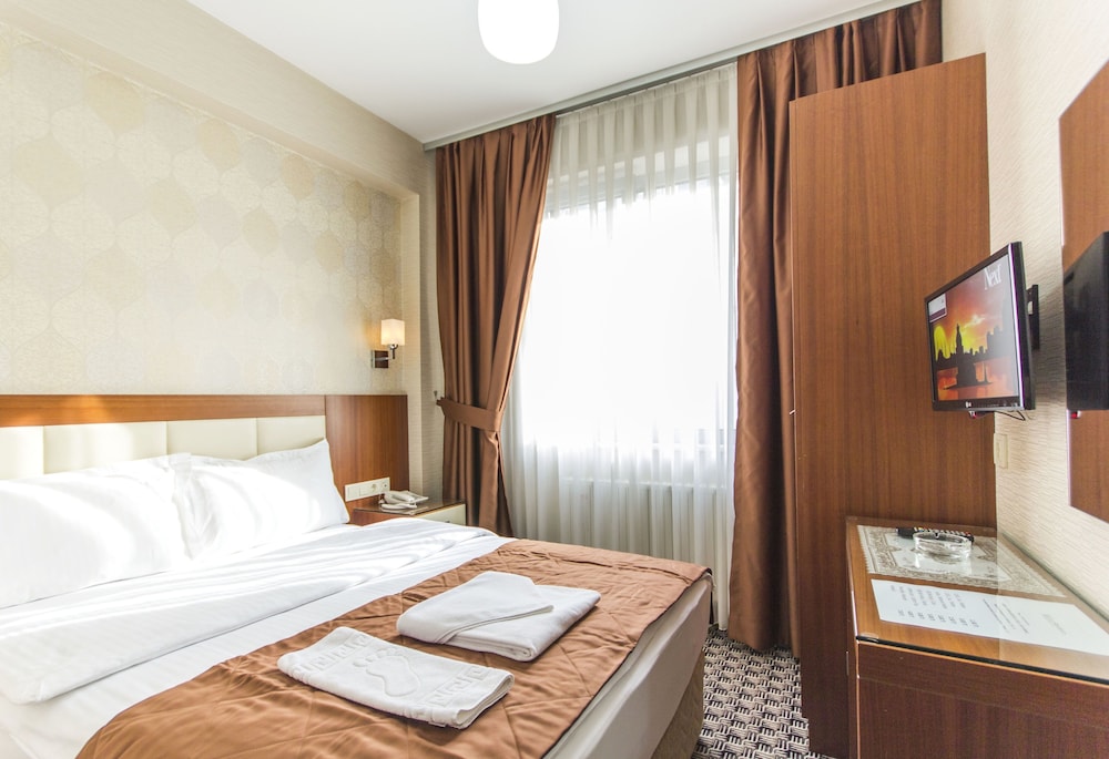 Economy Double Room photo 3