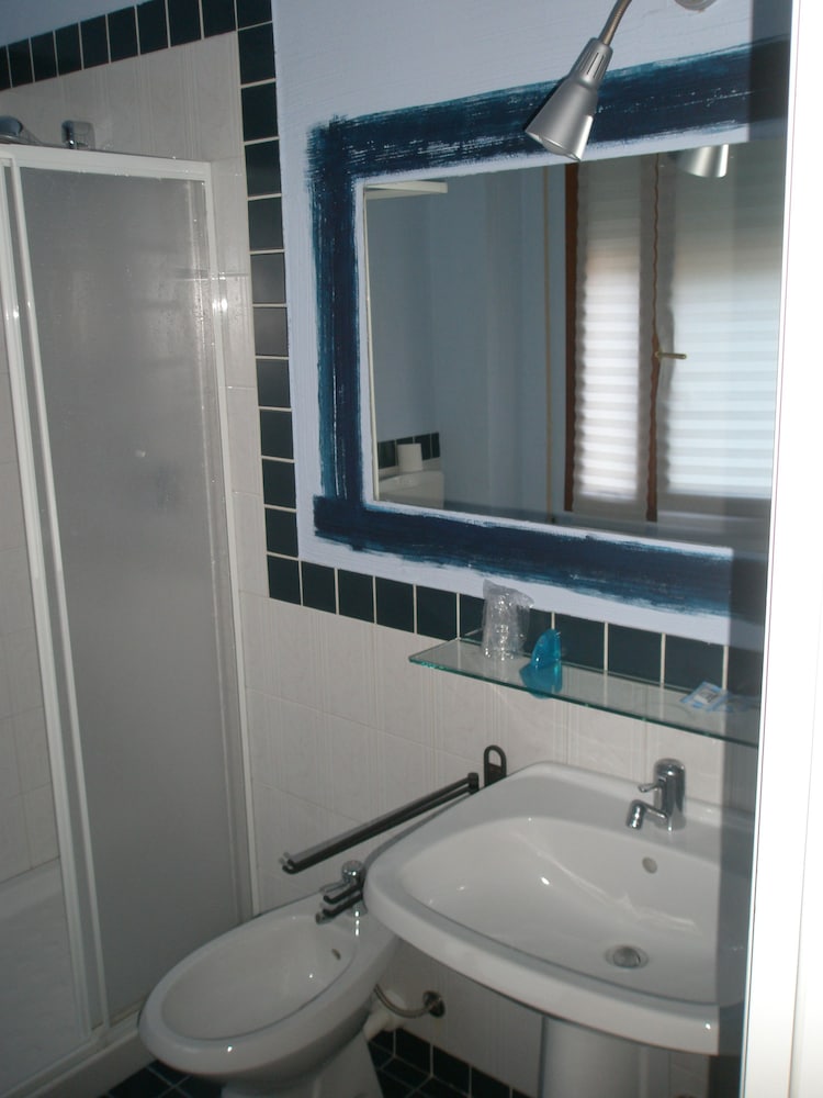 Quadruple Room photo 3
