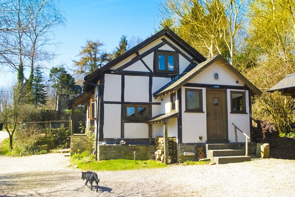 Cottage (Alpine ) photo 2