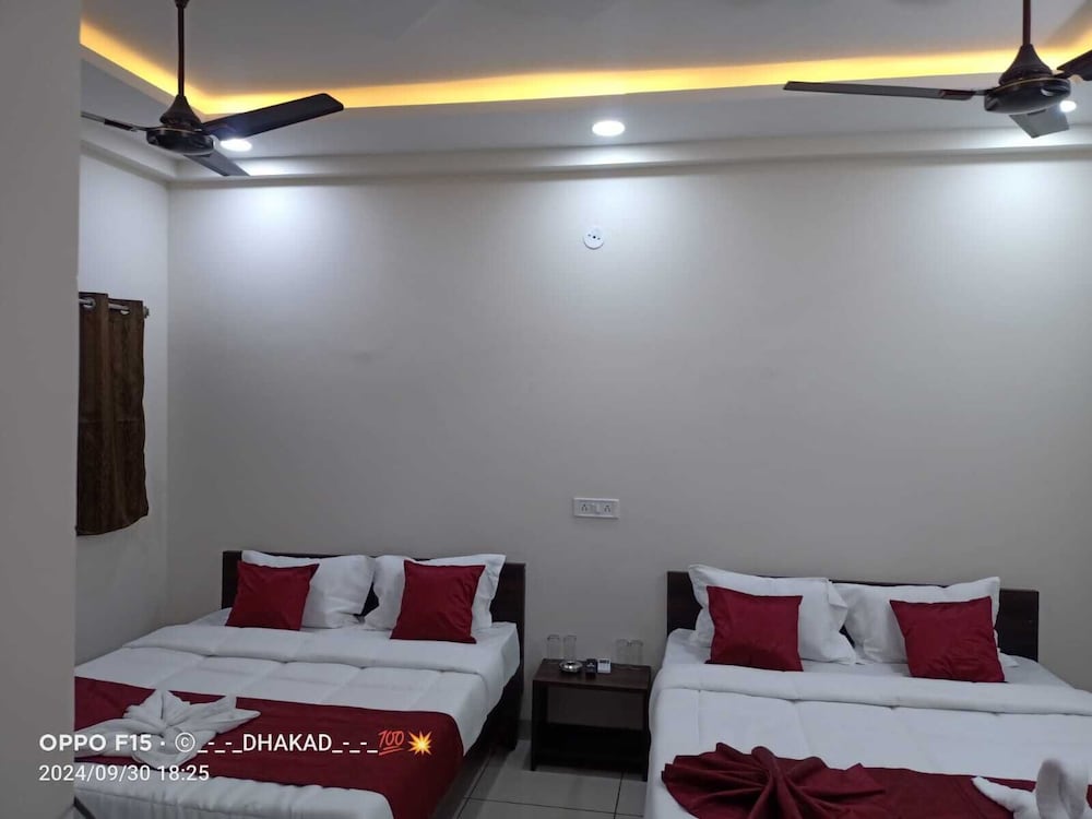 Deluxe Quadruple Room photo 2