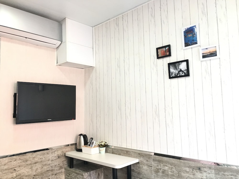 Standard Double or Twin Room, City View photo 3